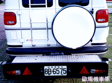 03.gif (50968 bytes)